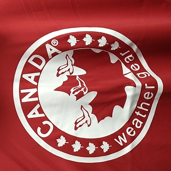 Canada Weather Gear 50+ UPF Men's long sleeve w hood in Red w White - Picture 2 of 9